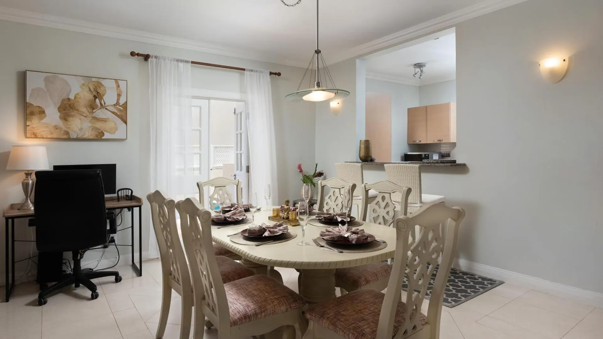 Tranquil Townhome, Close To Beach & Dining 圣詹姆斯 度假居