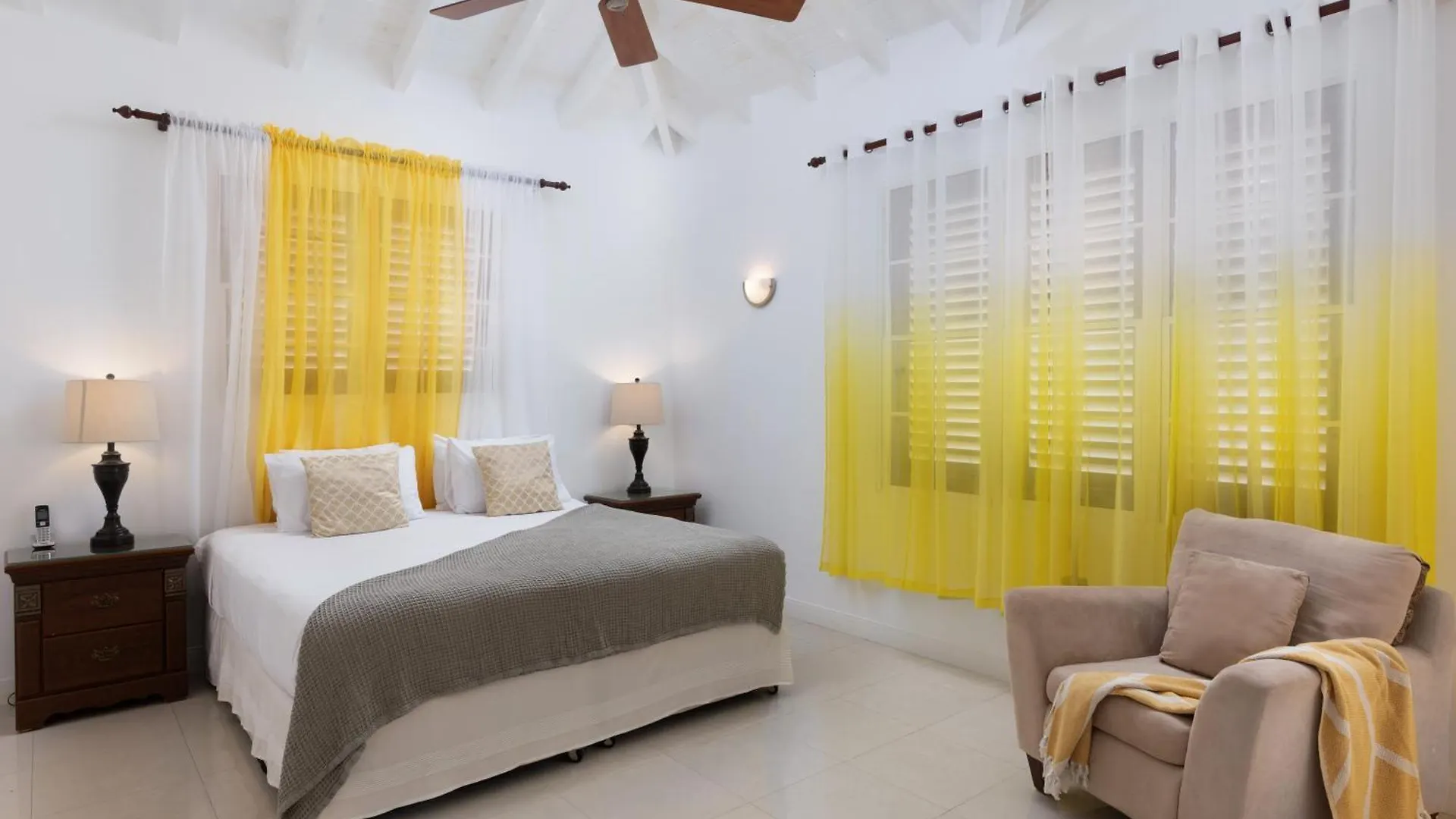 Tranquil Townhome, Close To Beach & Dining Saint James Ferienhaus