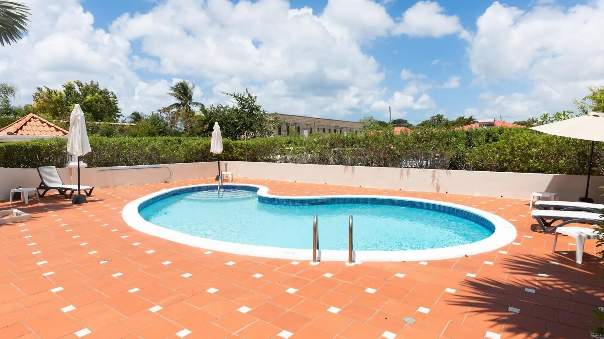 Tranquil Townhome, Close To Beach & Dining Saint James Barbados